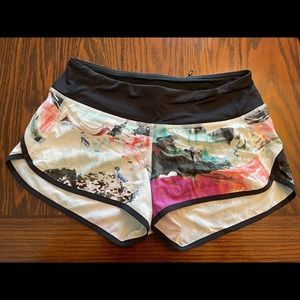 RARE Lululemon Run Speed Short sz 4. 4way stretch Pigment Wave Multi